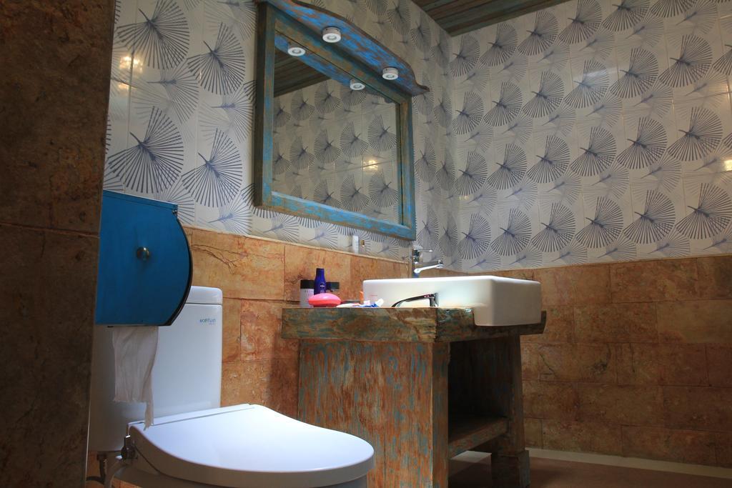 Maha Putri Bungalows Gili Trawangan Room photo