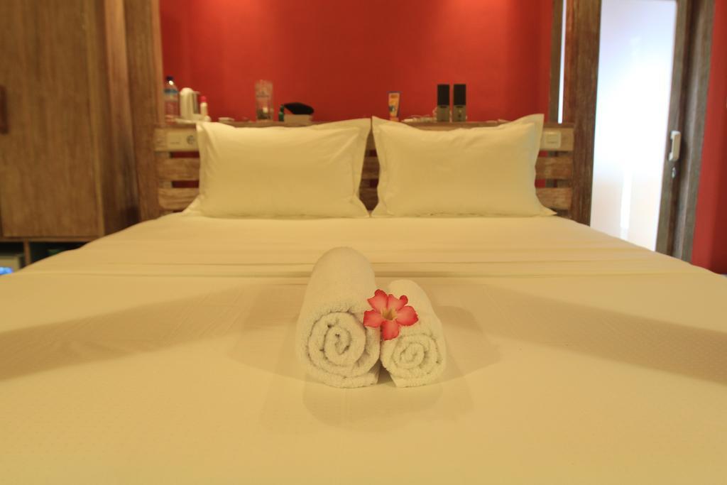 Maha Putri Bungalows Gili Trawangan Room photo