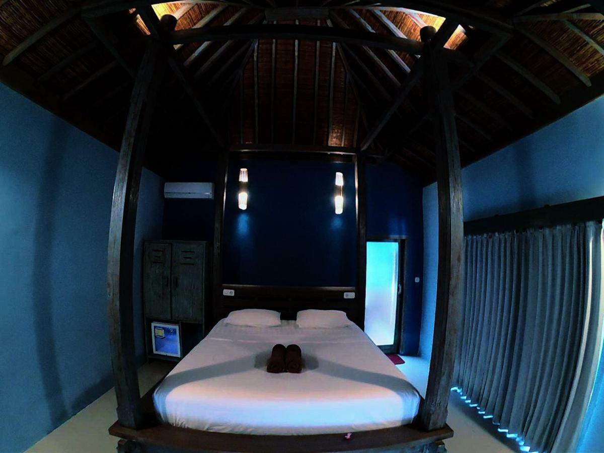 Maha Putri Bungalows Gili Trawangan Exterior photo